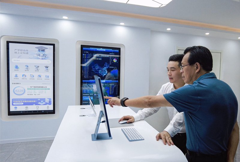 科技前沿:枢裕科技引领创新潮